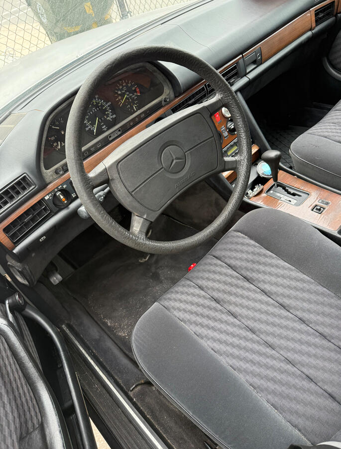 1986 1986